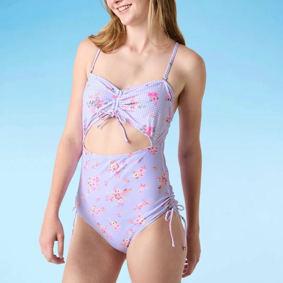 Decree Floral Monokini Swimsuit - Picture 4 of 8